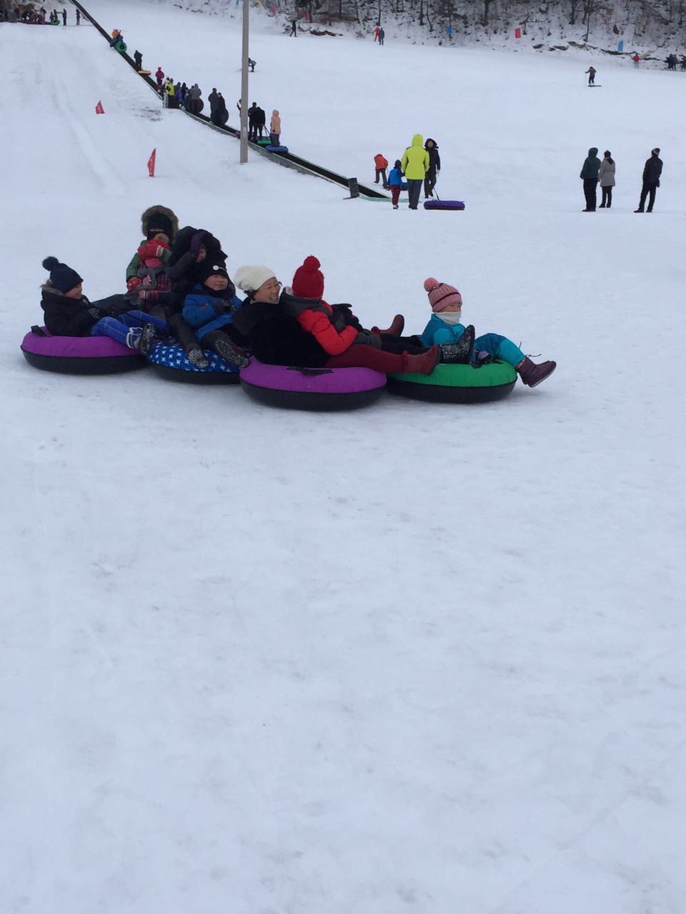 黑龍江大灣滑雪場冰雪樂園成功開幕，河北迪特加油助威